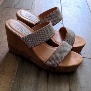 NWOT Steve Madden Sandro wedges, size 9